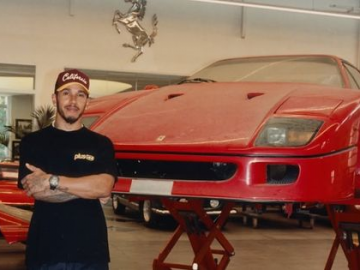 Lewis Hamilton i magia liczby 44